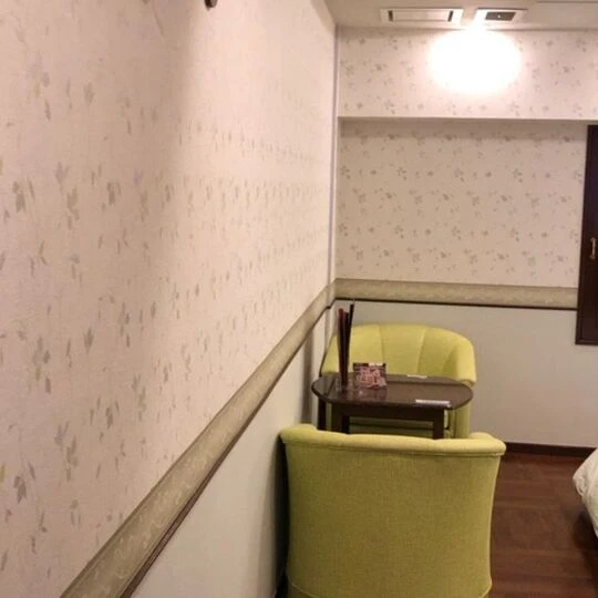 画像4136：ホテルアイリーンドナン　部屋剥がし貼り替え