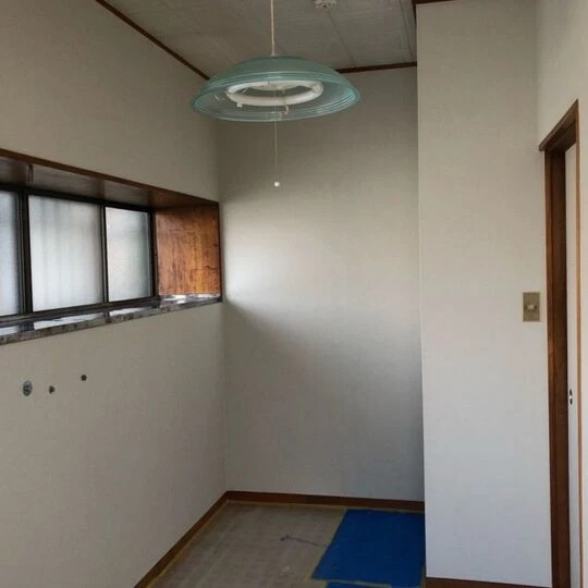 画像4247：洋室、ベニヤ施工ののち、クロス施工