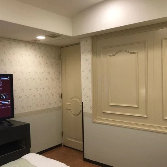 画像4640：ホテルアイリーンドナン　部屋剥がし貼り替え